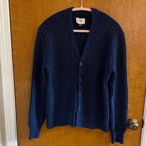 American Eagle Men's Navy Cardigan Size Small